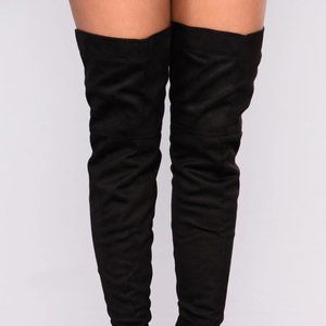 Valentina Heel Boot - Black